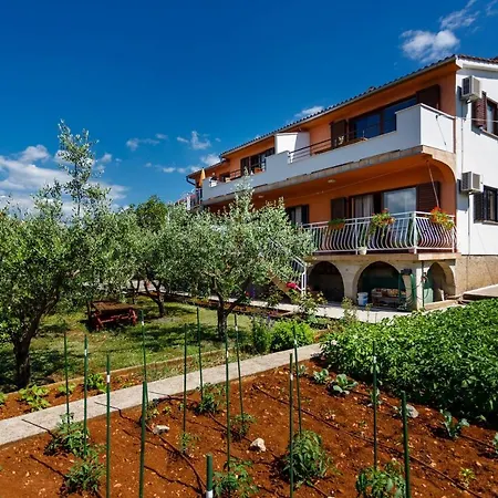 With Parking Space Njivice, Krk - 20505 Apartment Njivice