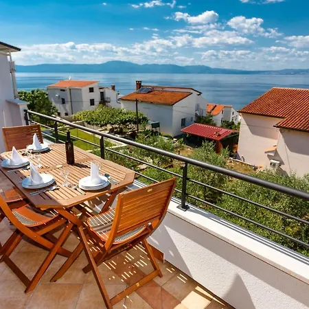 Appartement With Parking Space Njivice, Krk - 20505