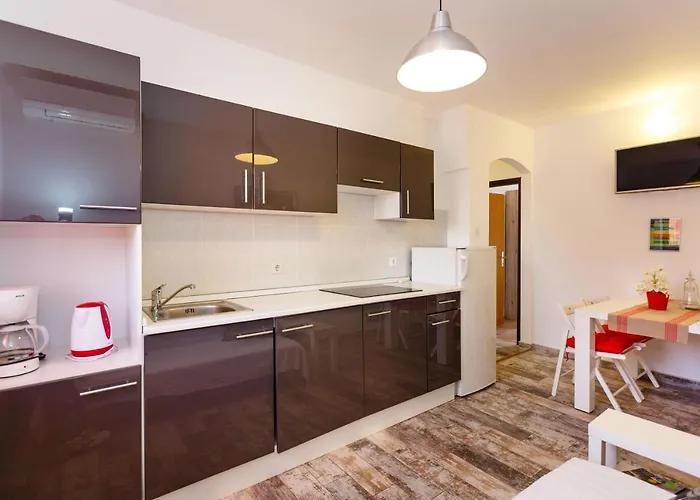 With Parking Space Njivice, Krk - 20505 Apartamento Njivice