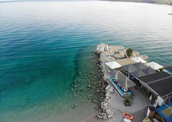 Apartamento With Parking Space Njivice, Krk - 20505